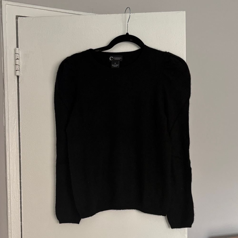 C by Bloomingdale’s cashmere sweater - size medium